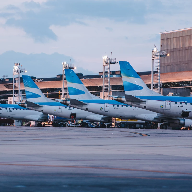Los slots o lugares claves para el movimiento aerocomercial, usados como elemento de presi�n pol�tica por algunos gobiernos.